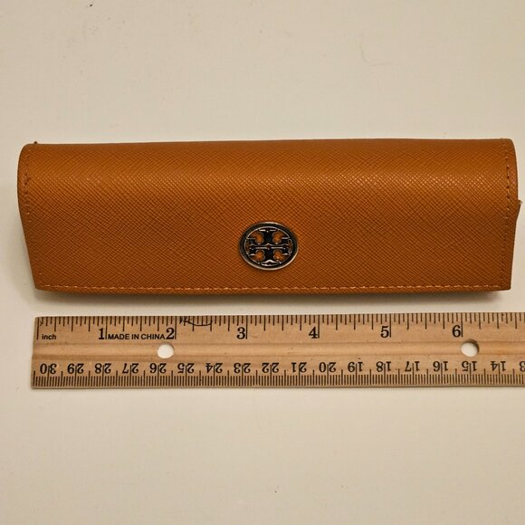 Pair of 2 Tory Burch Glasses Cases. One for Sunglasses One for Reeders - Picture 5 of 8